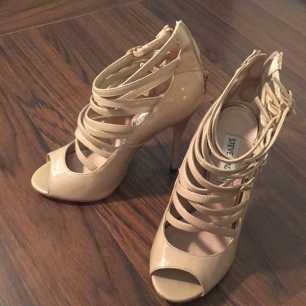 Steve Madden Raige Nude Strappy Peep-toe Pumps